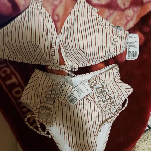 Forever 21 Bikini set - Picture 1 of 1